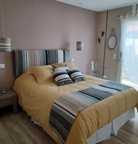 Rue Du Bac D Hotes Adultes Only Bed & Breakfast 3*